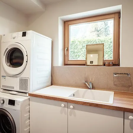 Mont Plaisir - Au Pied Des Drus 霞慕尼