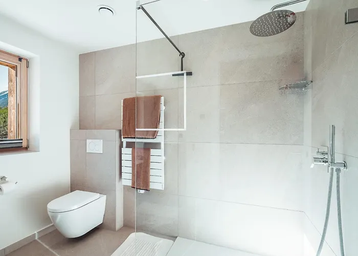 Mont Plaisir - Au Pied Des Drus *