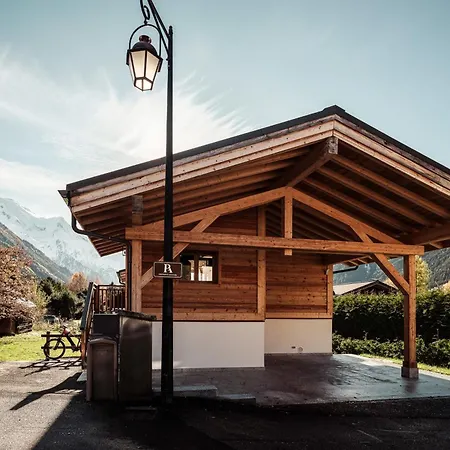 Mont Plaisir - Au Pied Des Drus *